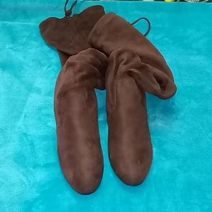 Brand new brown suede boots size 7